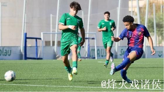 每体介绍巴萨U16小将:雷巴克像梅西,边锋鲁斯兰-姆巴速度快 每体介绍巴萨U16小将:雷巴克像梅西,边锋鲁斯兰-姆巴速度快