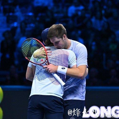 ATP总决赛辛纳3连胜夺小组第一 弗里茨逆转出线 ATP总决赛辛纳3连胜夺小组第一 弗里茨逆转出线